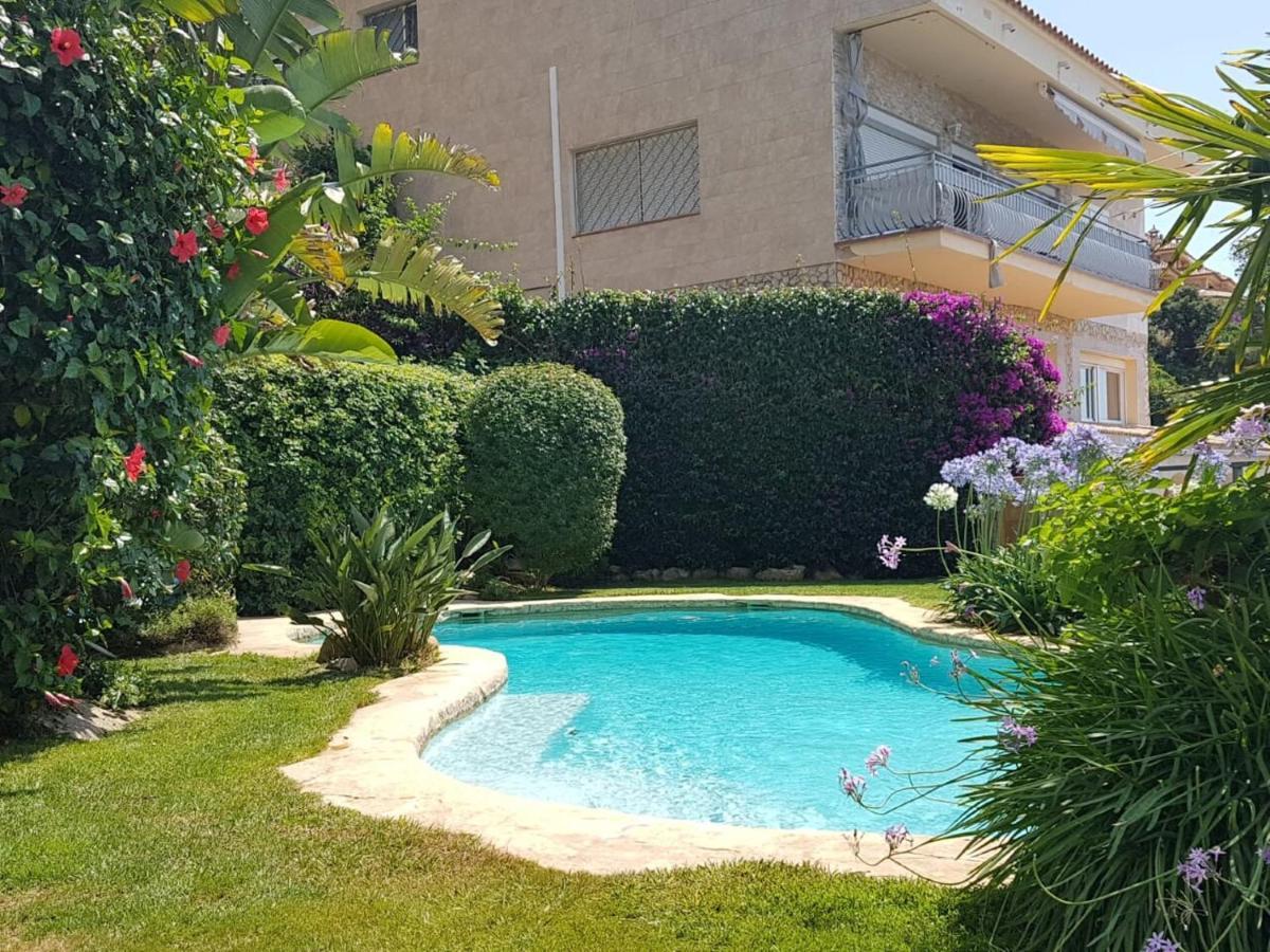 Villa Oasis Costa Brava Льорет-де-Мар Экстерьер фото